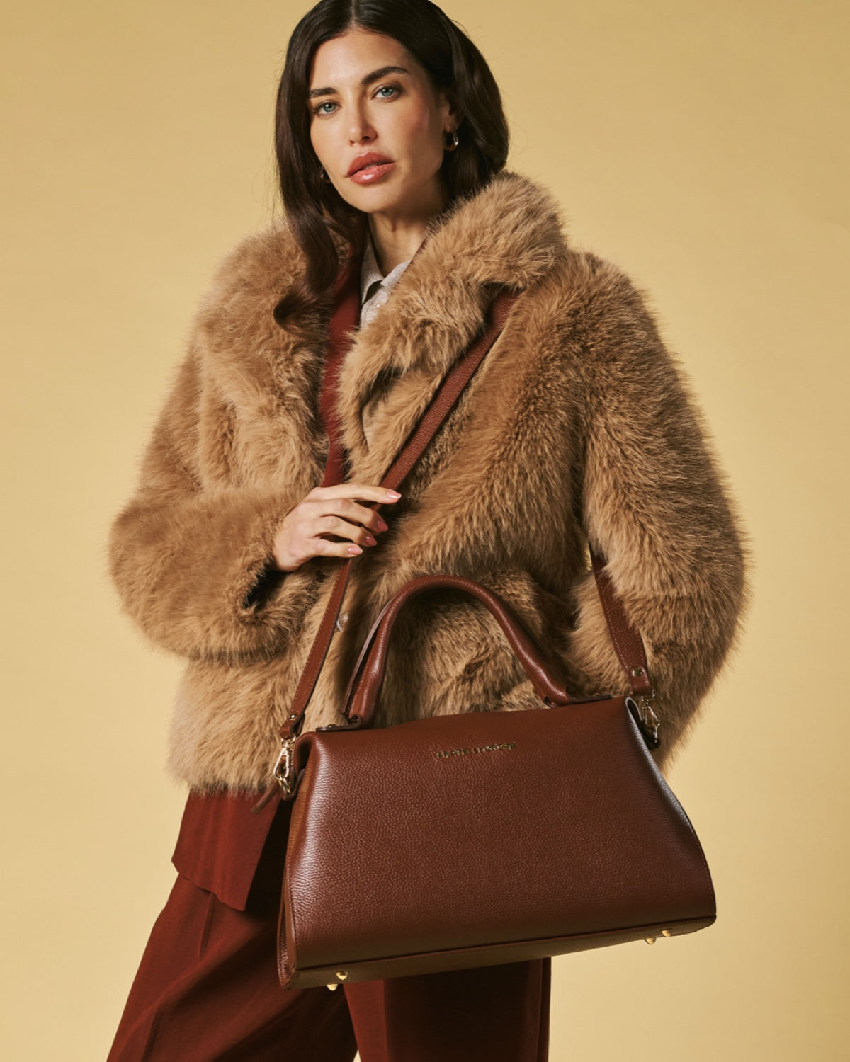 Cecilia (brown) - Italian calf leather women's handbag (with shoulder strap)