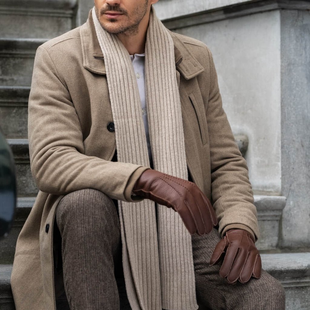Diego (brown) - Italian gloves made of American deerskin leather with rabbit fur lining