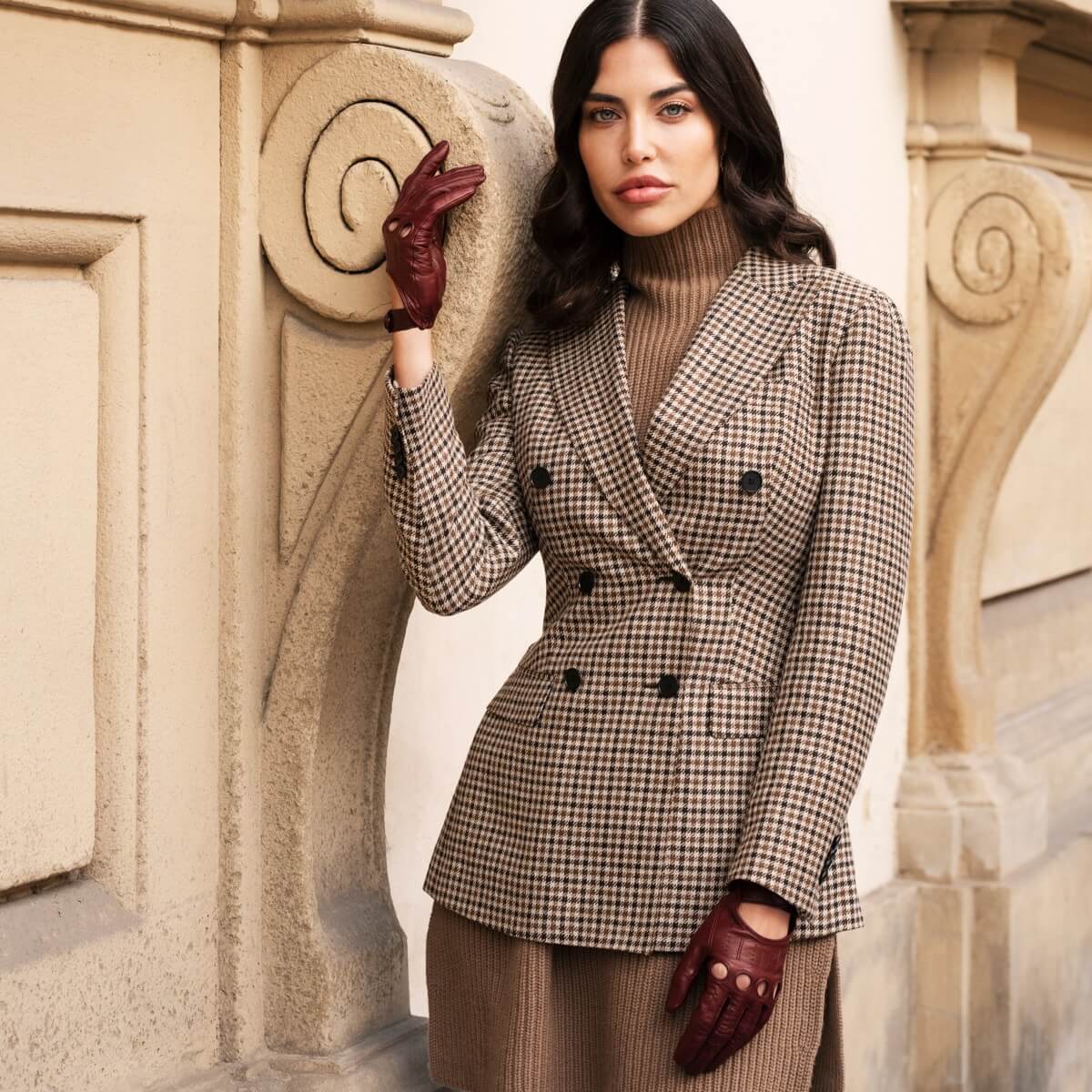 Alessa (cordovan) - Classic Italian lambskin leather driving gloves