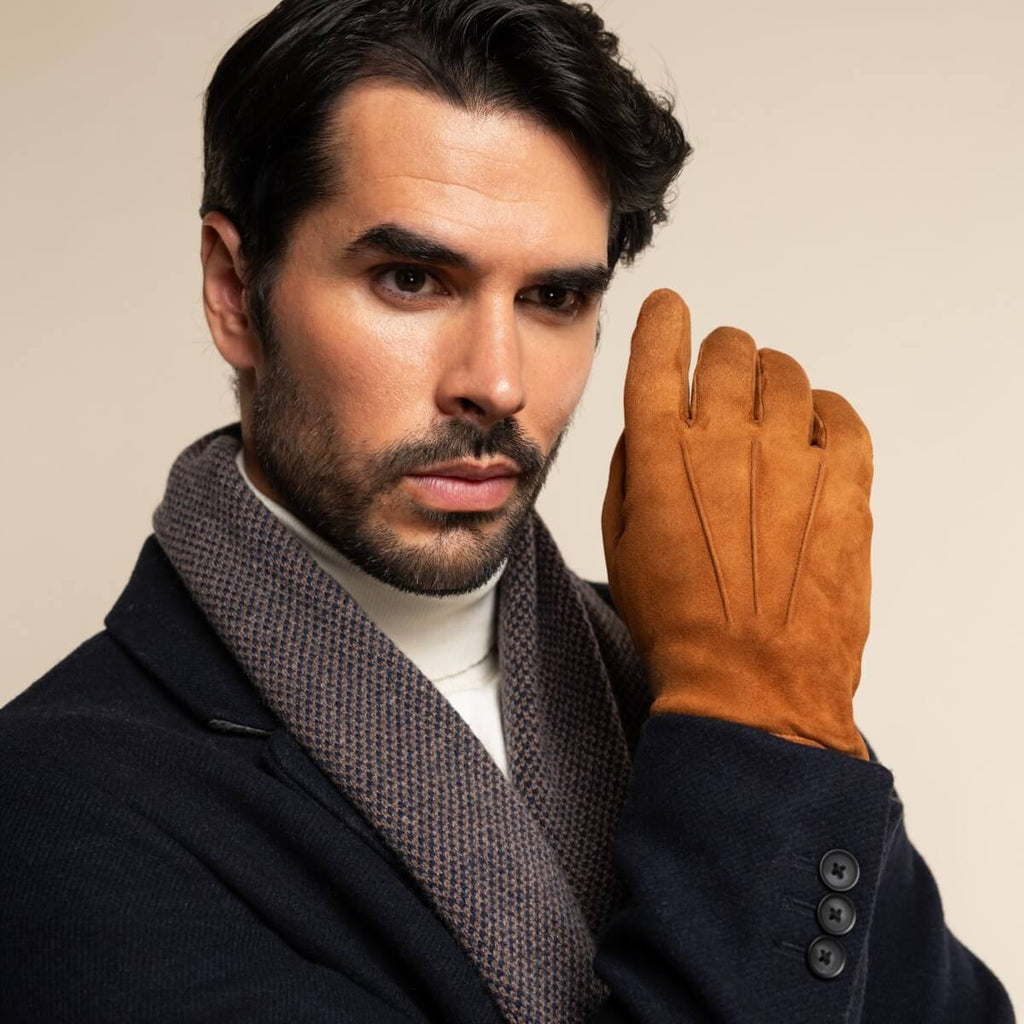 Angelo (cognac) – Italian suede leather gloves with luxurious cashmere lining