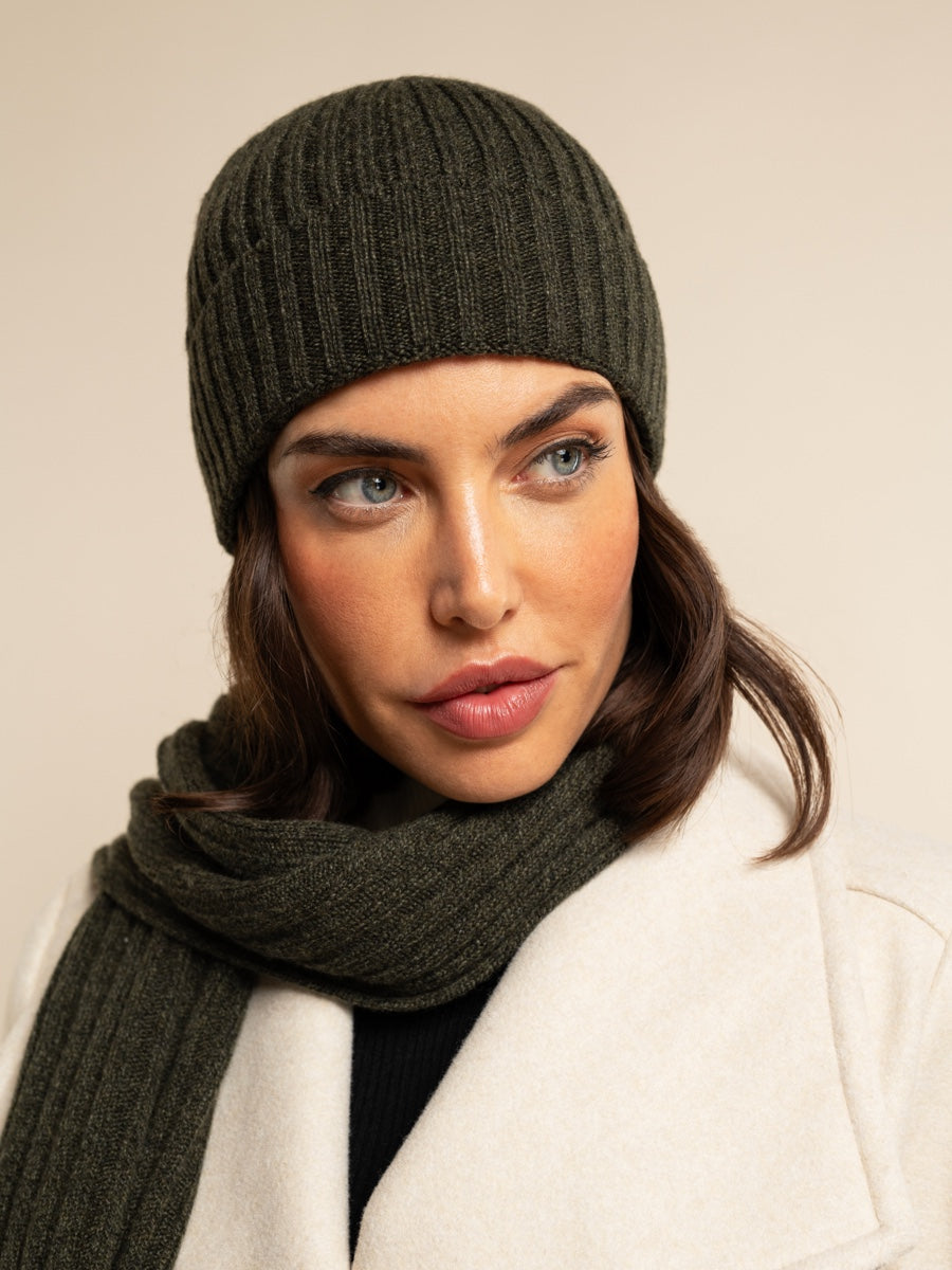 Milano (dark green) - Italian 100% cashmere ribbed beanie (unisex)