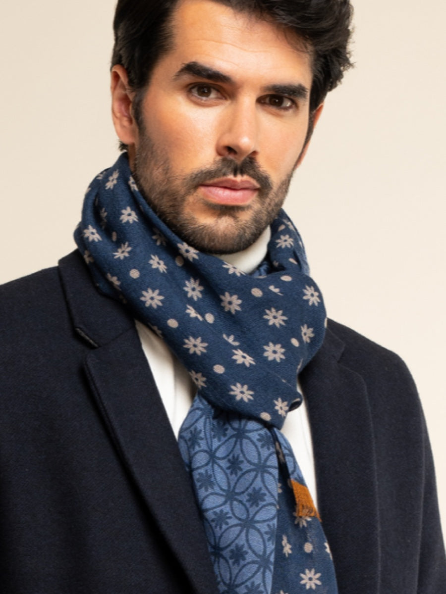 Andrea (blue) - Soft and lightweight Italian scarf from 100% wool