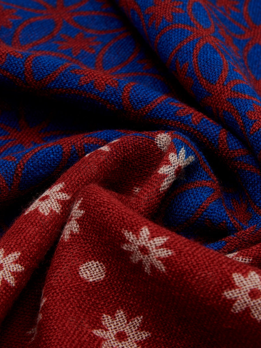 Andrea (red/blue) - Soft and lightweight Italian scarf from 100% wool