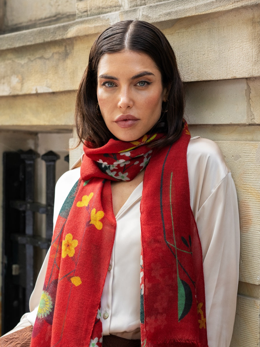 Evelina (red) - Soft and lightweight Italian scarf from premium wool