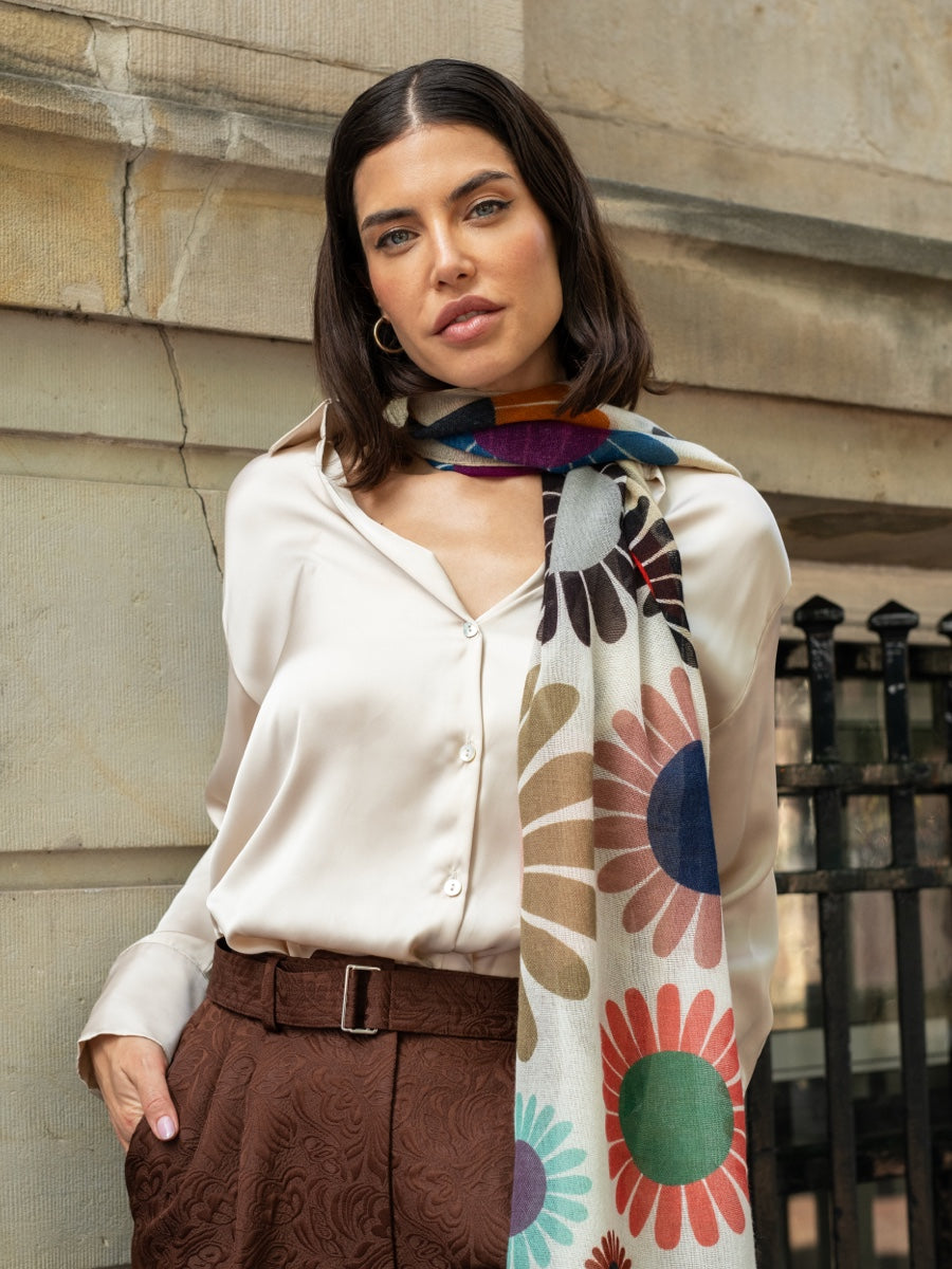 Evelina (yellow) - Soft and lightweight Italian scarf from premium wool