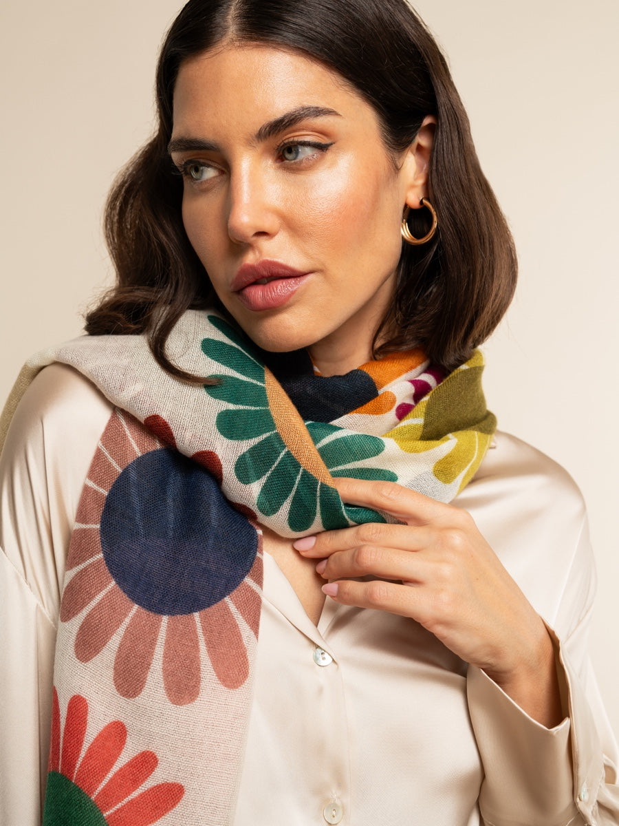 Evelina (yellow) - Soft and lightweight Italian scarf from premium wool