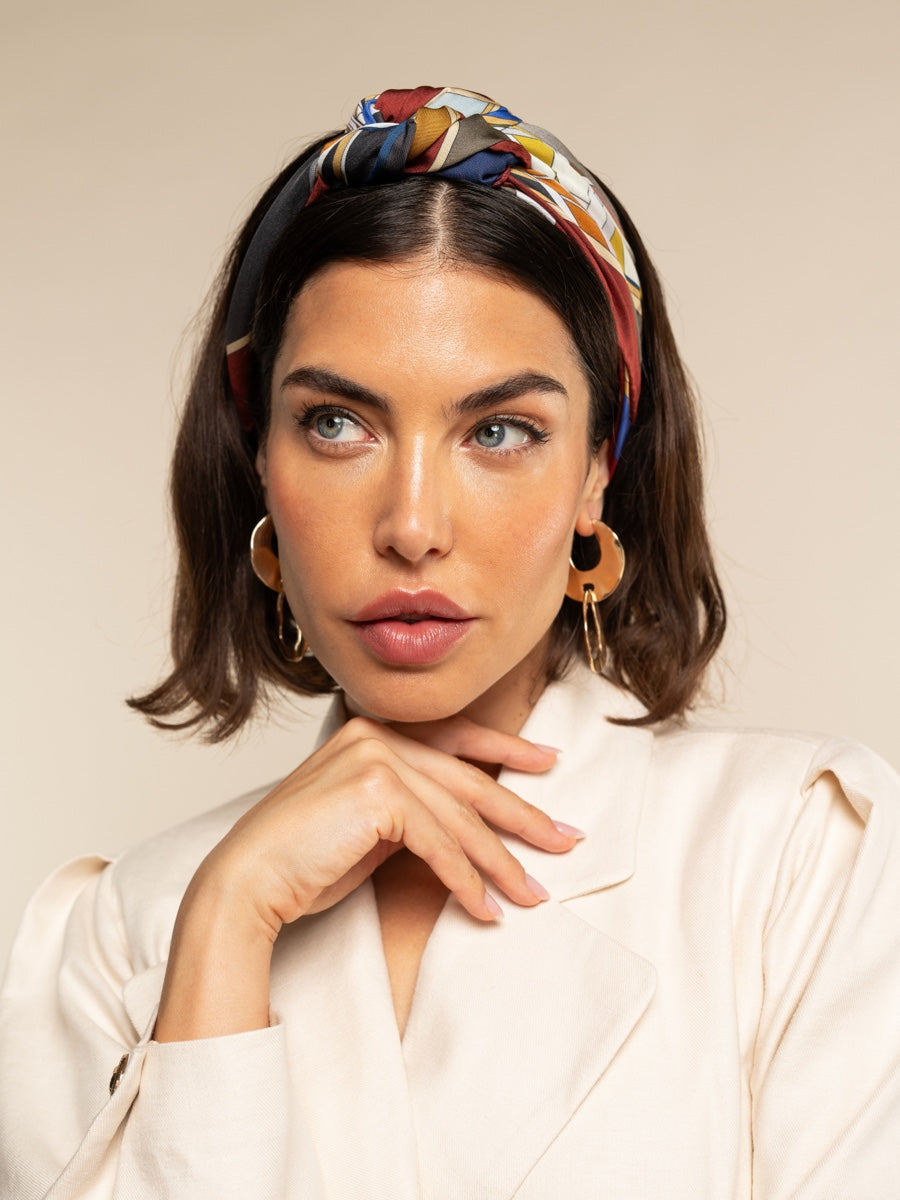 Fiorella (red/blue) - Soft and lightweight Italian foulard from pure silk