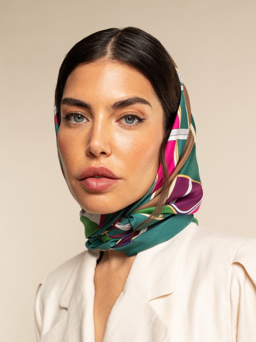 Fiorella (green) - Soft and lightweight Italian foulard from pure silk