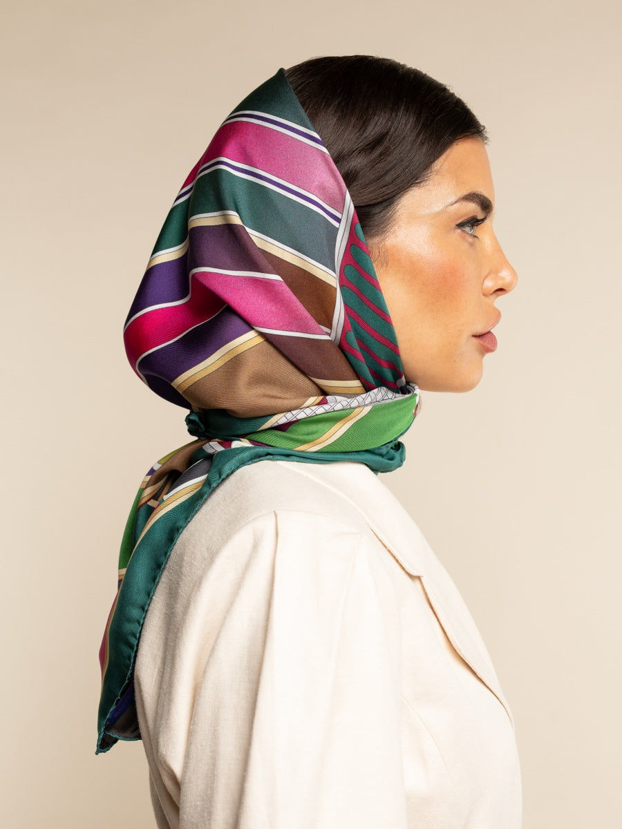 Fiorella (green) - Soft and lightweight Italian foulard from pure silk