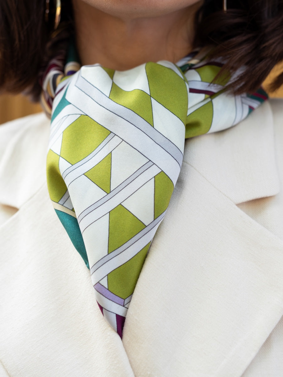 Fiorella (green) - Soft and lightweight Italian foulard from pure silk