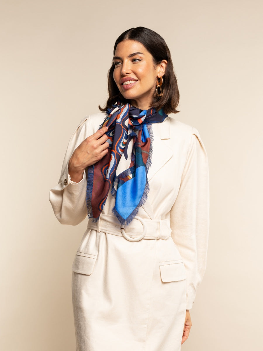 Giorgia (blue/red) - Italian soft and lightweight foulard made from pure silk