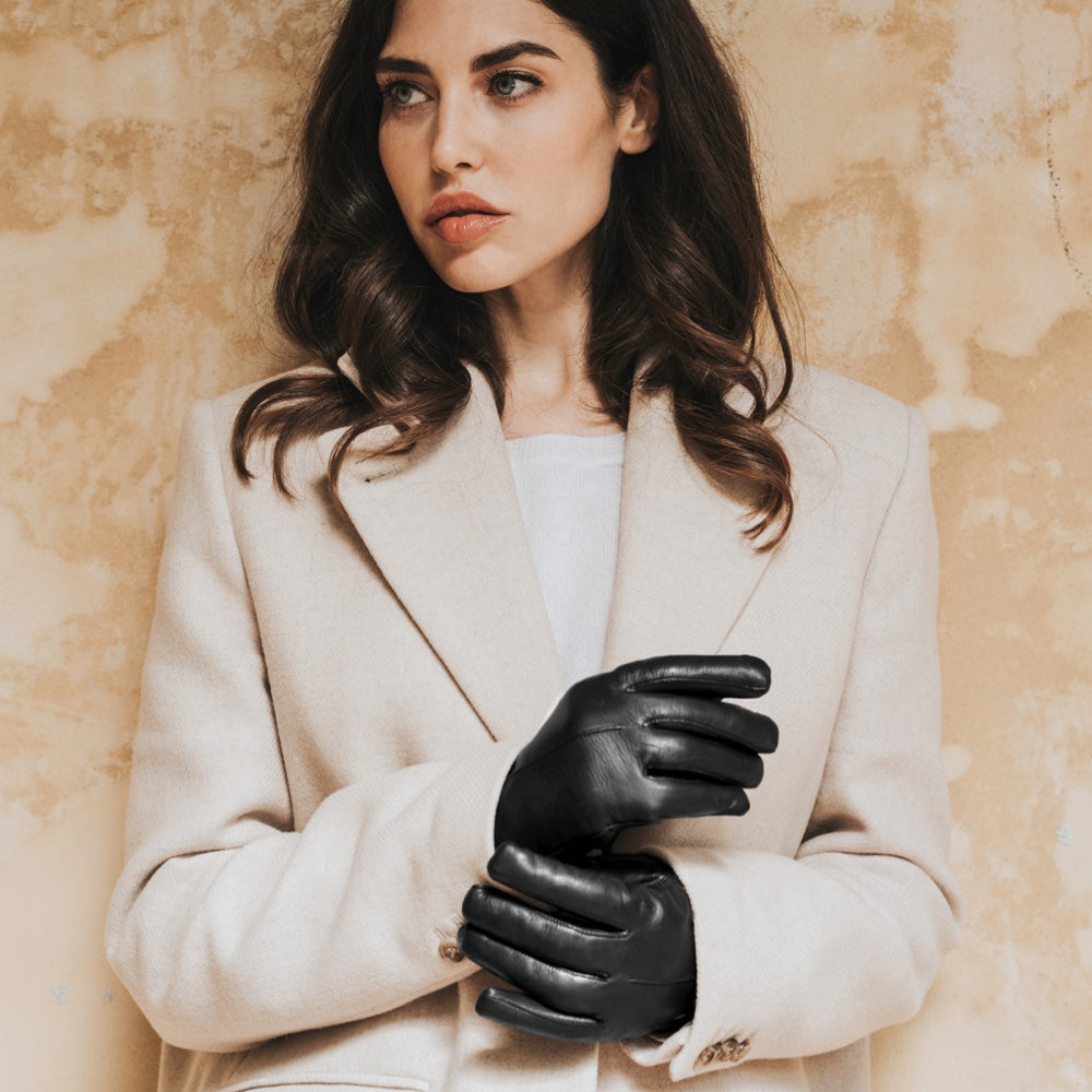 Francesca (black) - Italian lambskin leather gloves with white rabbit fur lining