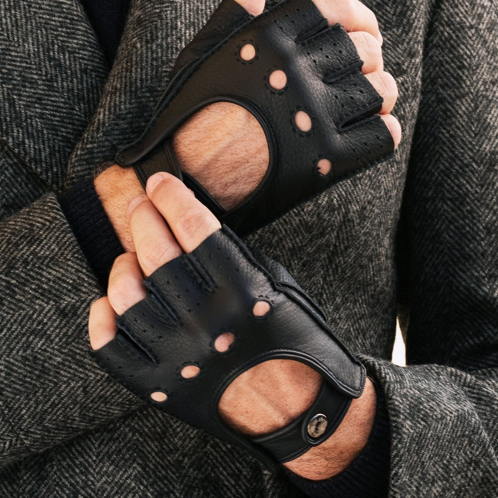 Vincenzo (black) - Fingerless Italian driving gloves made of American deerskin leather
