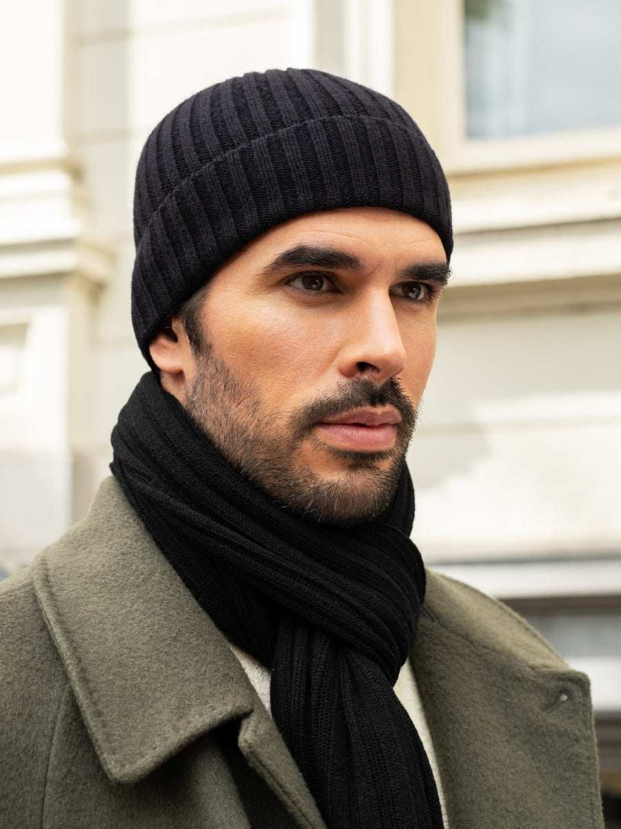 Napoli (black) - Italian 100% cashmere ribbed scarf (unisex)