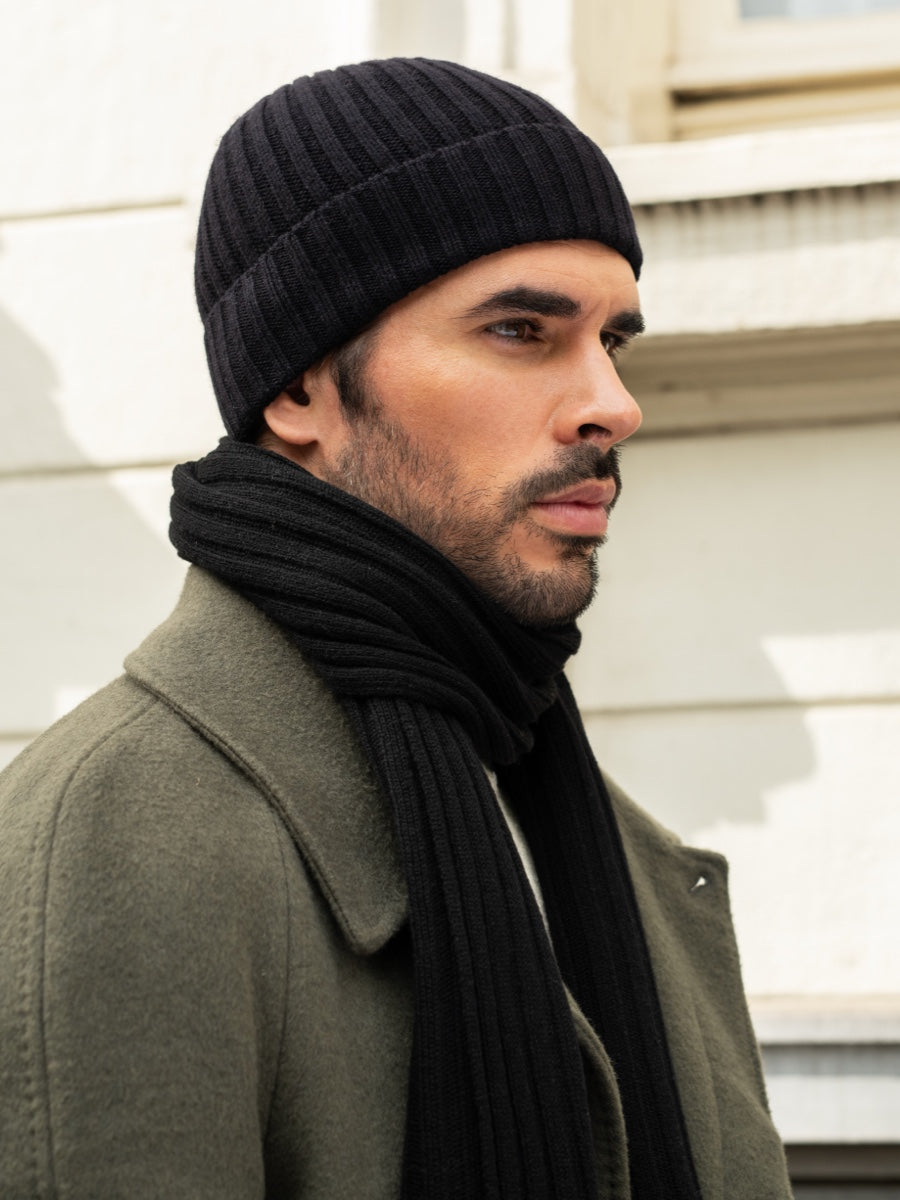 Napoli (black) - Italian 100% cashmere ribbed scarf (unisex)