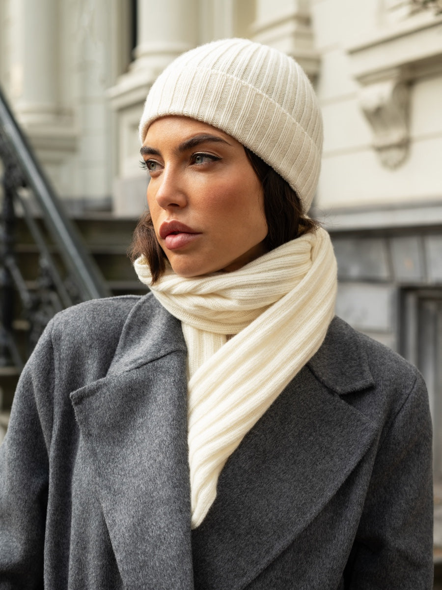 Napoli (cream) - Italian 100% cashmere ribbed scarf (unisex)