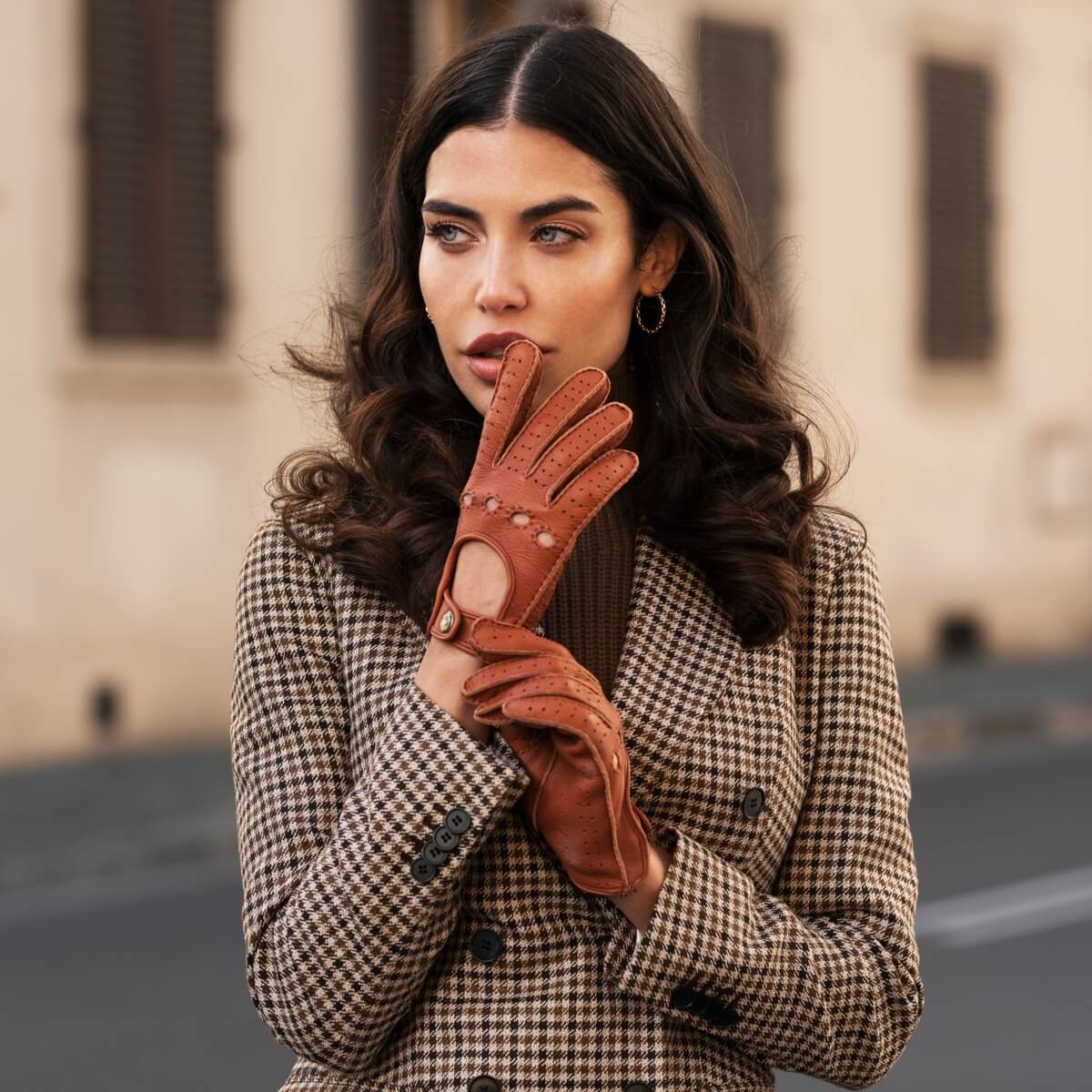 Maria (brown) - Italian driving gloves made of American deerskin leather