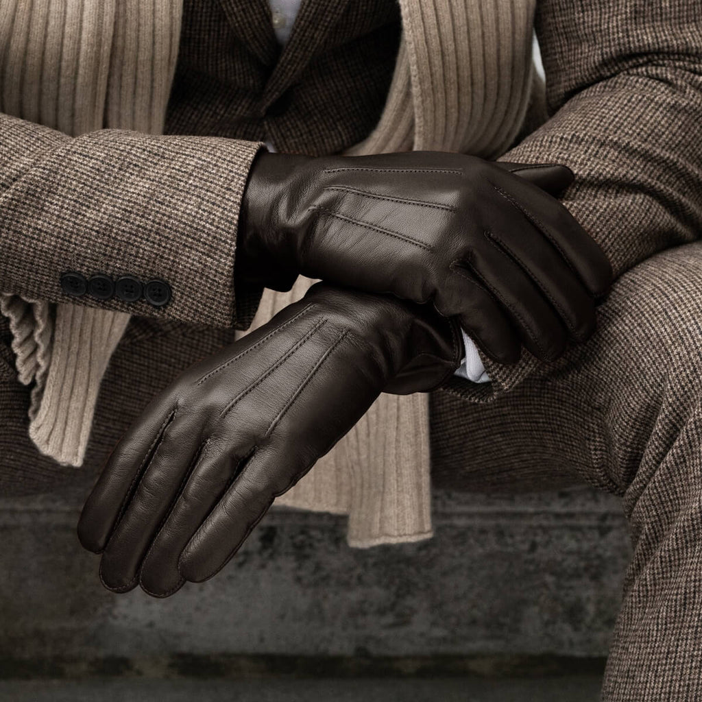 Giovanni (brown) - Classic Italian lambskin leather gloves with cashmere lining & touchscreen feature