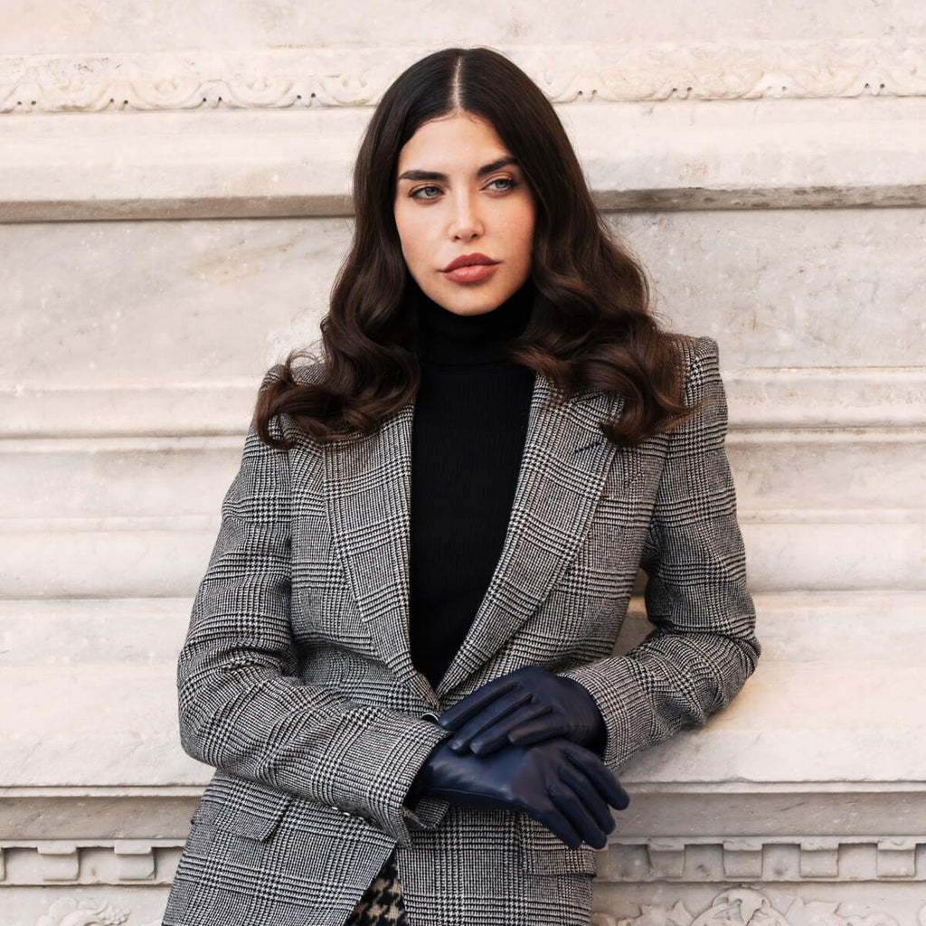 Isabella (navy) - Italian lambskin leather gloves with cashmere lining