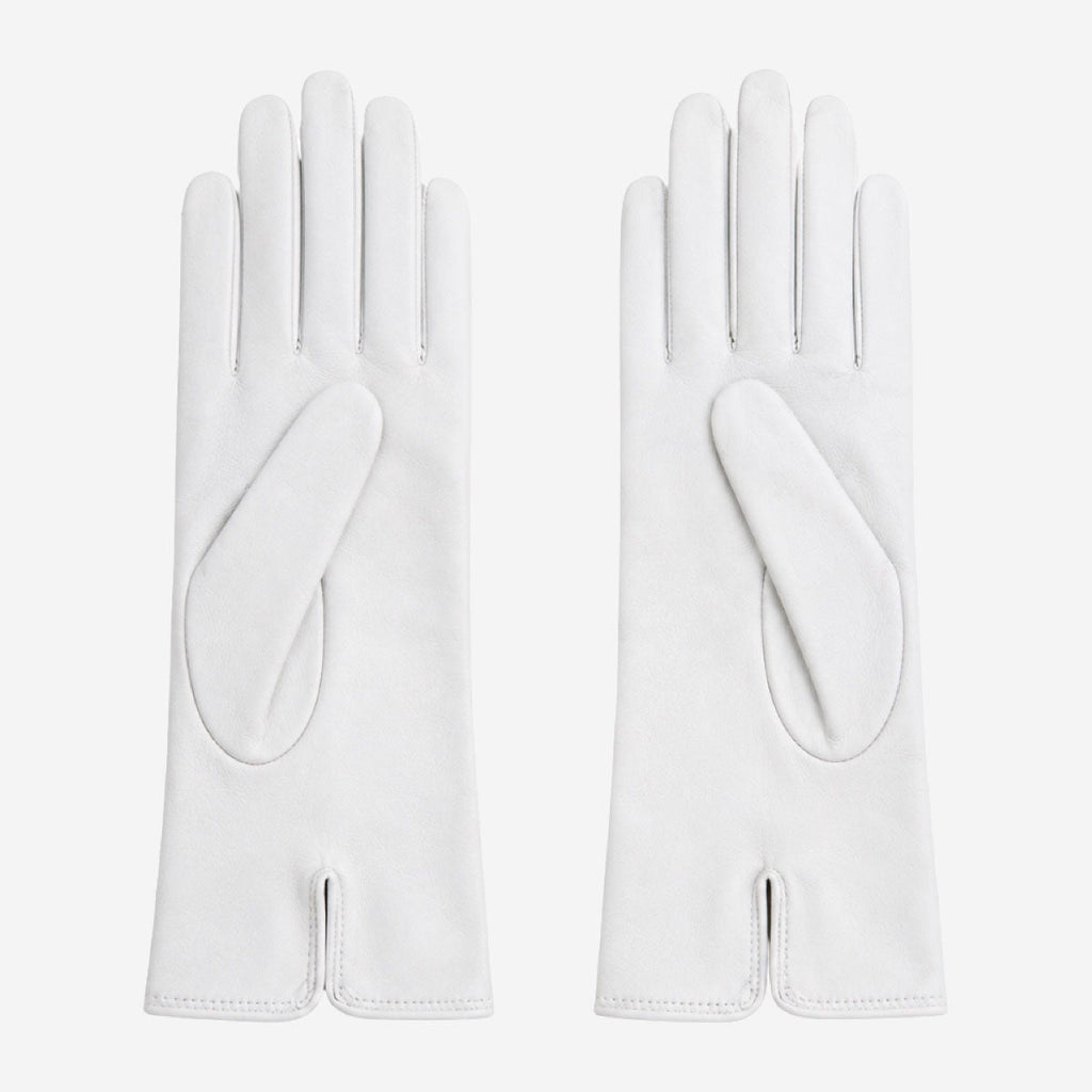 PZ01G (white) – Unlined Italian lambskin embroidered dress gloves