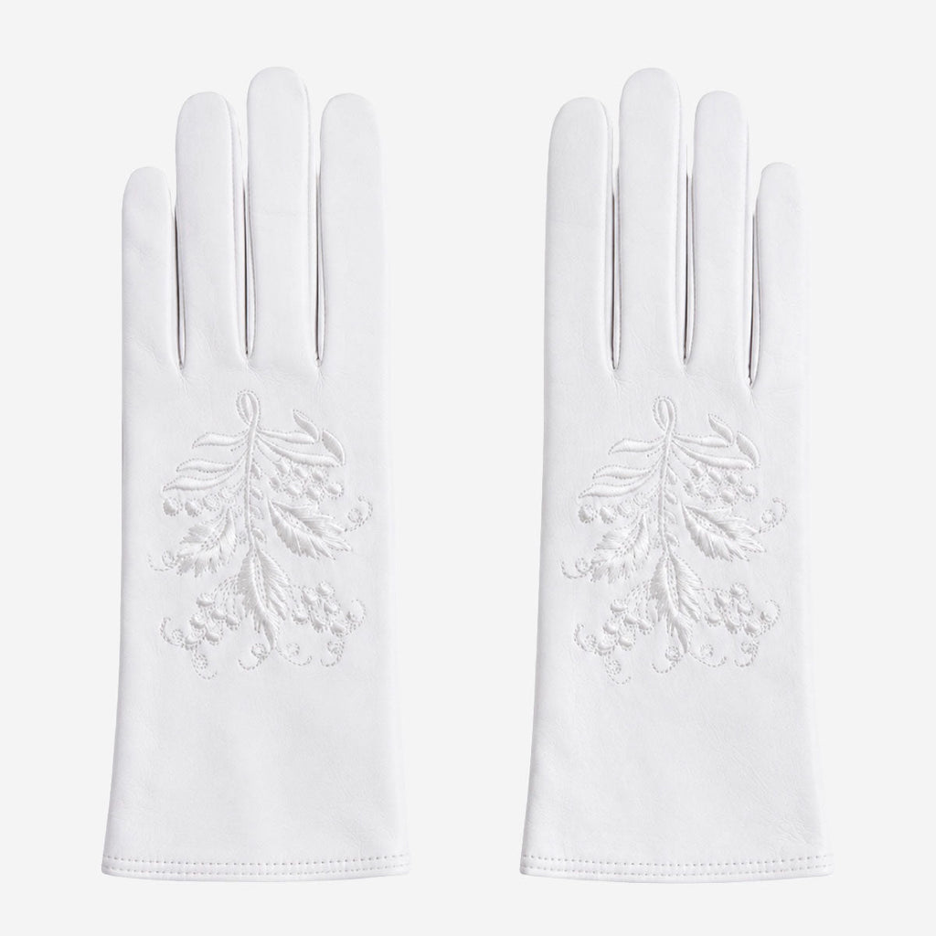 PZ01 (white) – Embroidered unlined Italian lambskin opera gloves