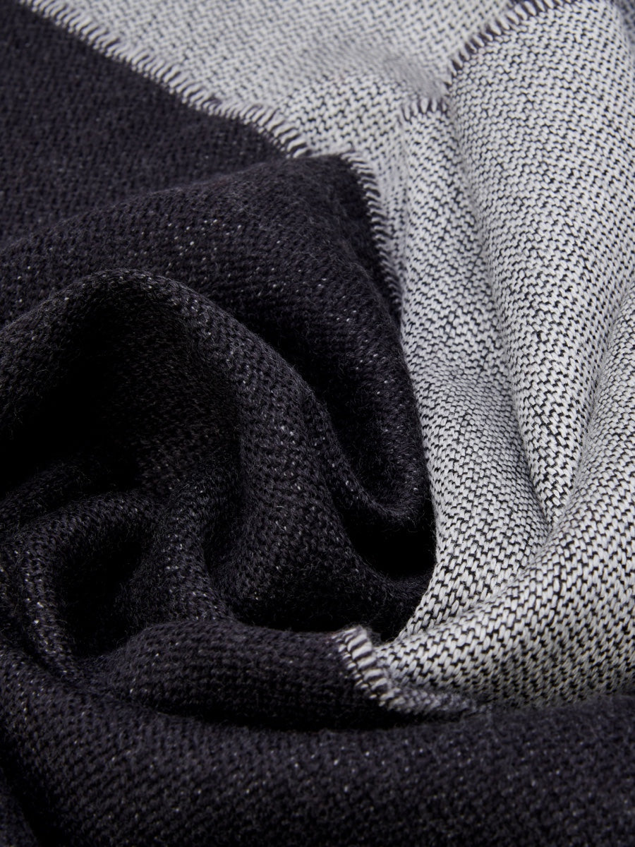 Romeo (blue/grey) - Italian warm and soft scarf made from 100% wool