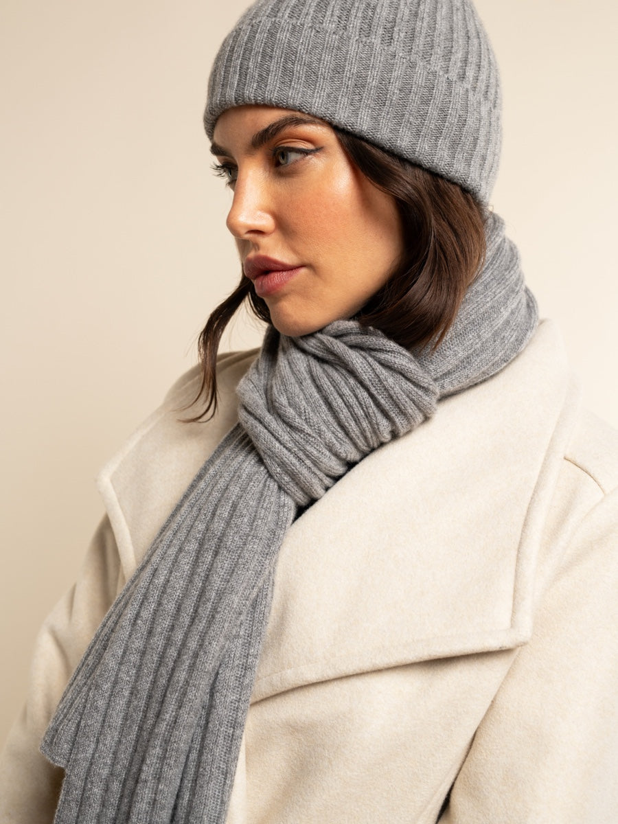 Napoli (light grey) - Italian 100% cashmere ribbed scarf (unisex)