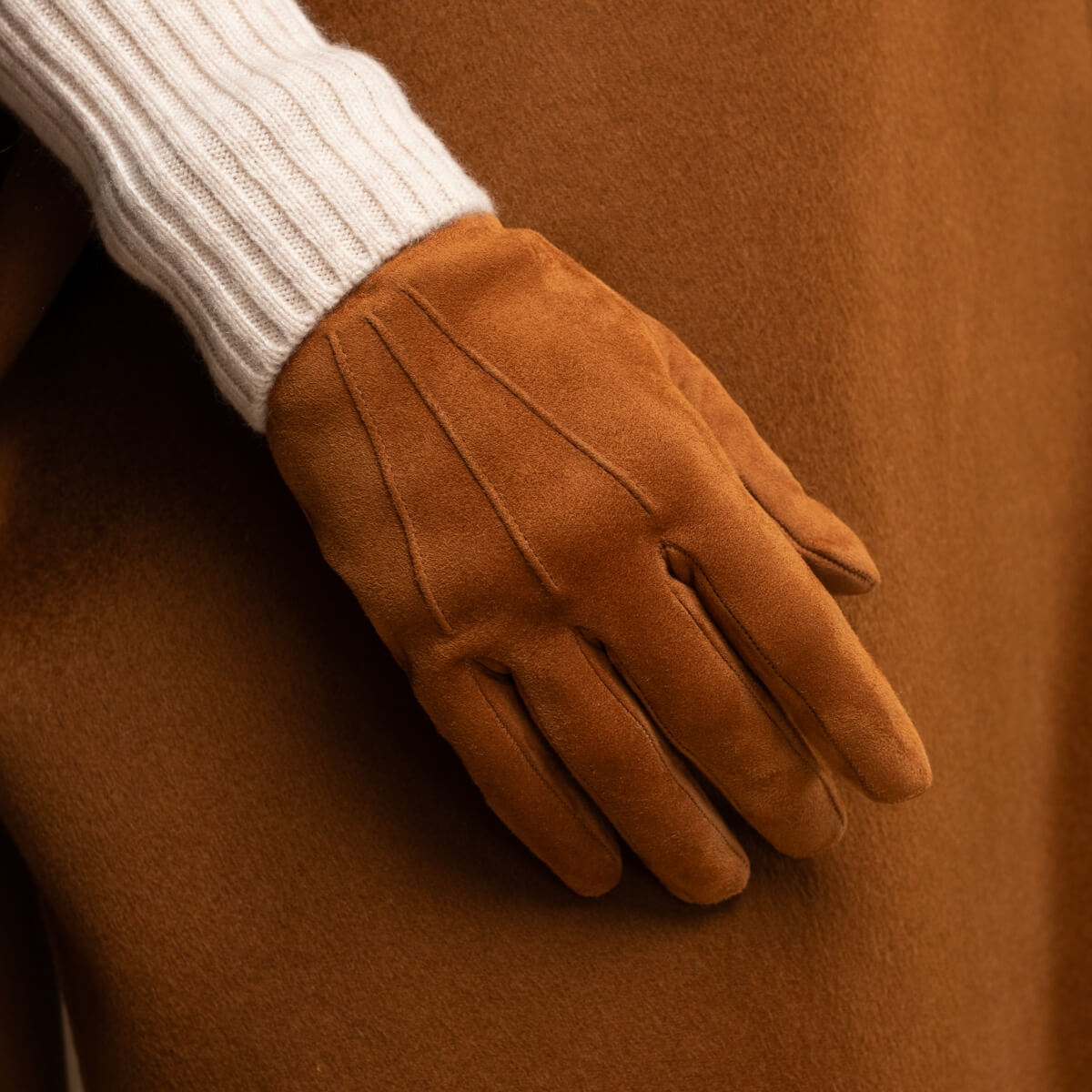 Silvia (cognac) - Italian suede leather gloves with luxurious cashmere lining