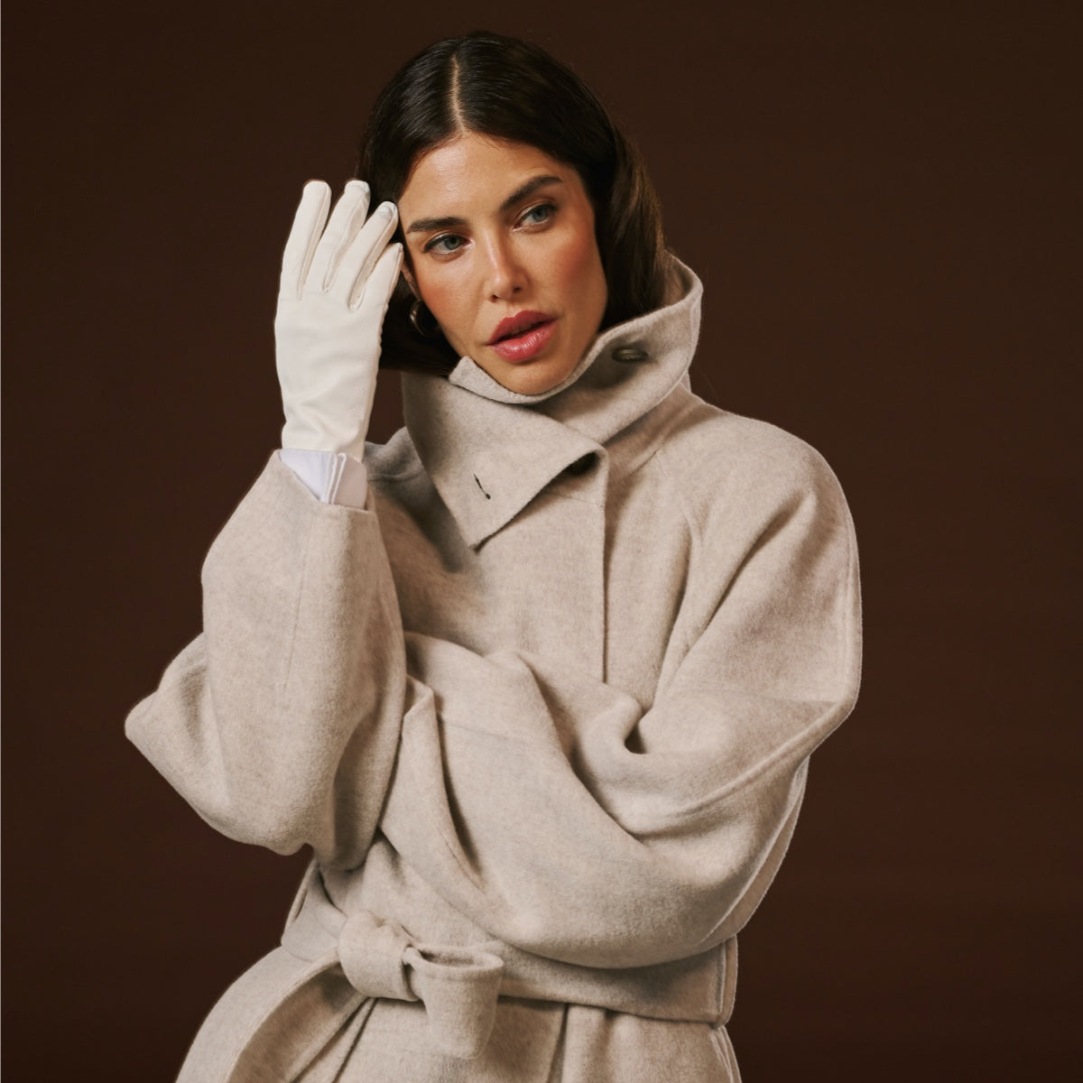 Sofia (white) - Italian lambskin leather gloves with silk lining