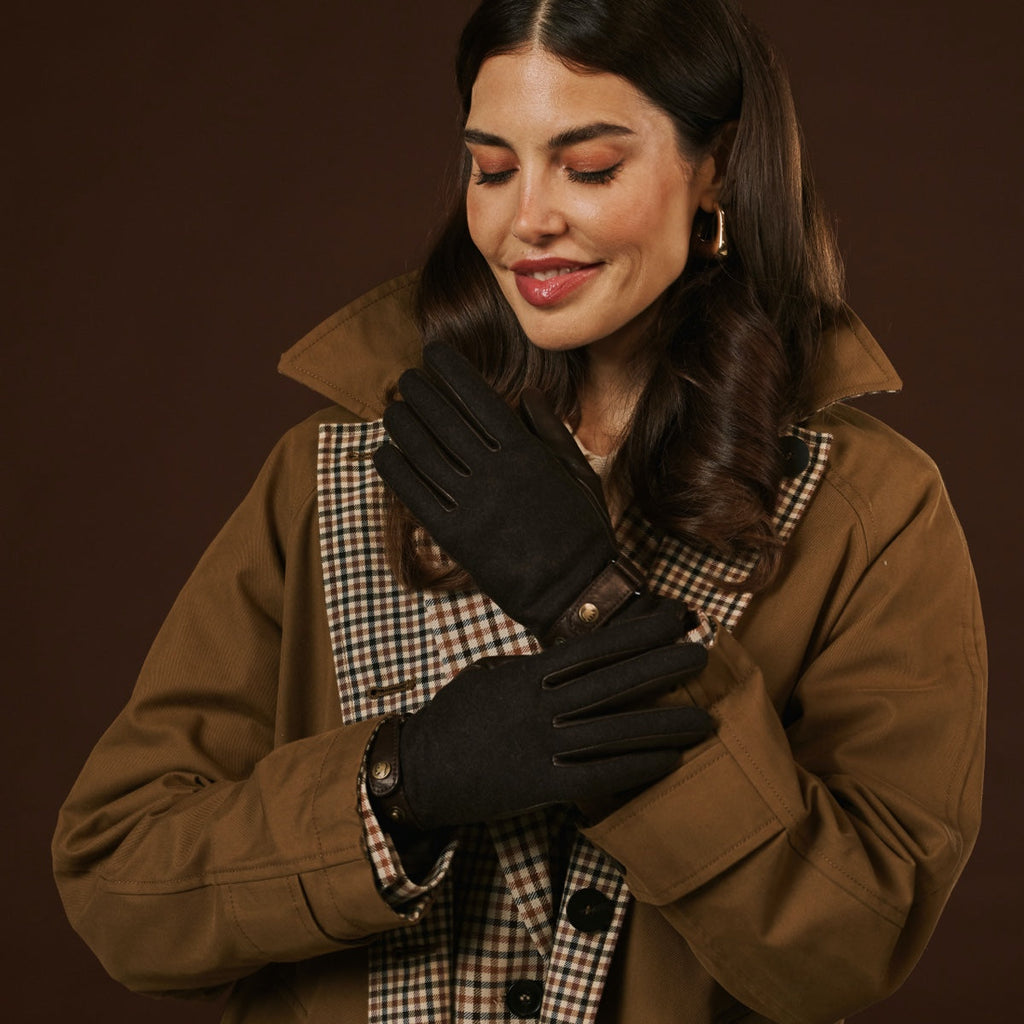 Violetta (dark brown) - Italian tweed women's gloves with touchscreen capability and adjustable snap button